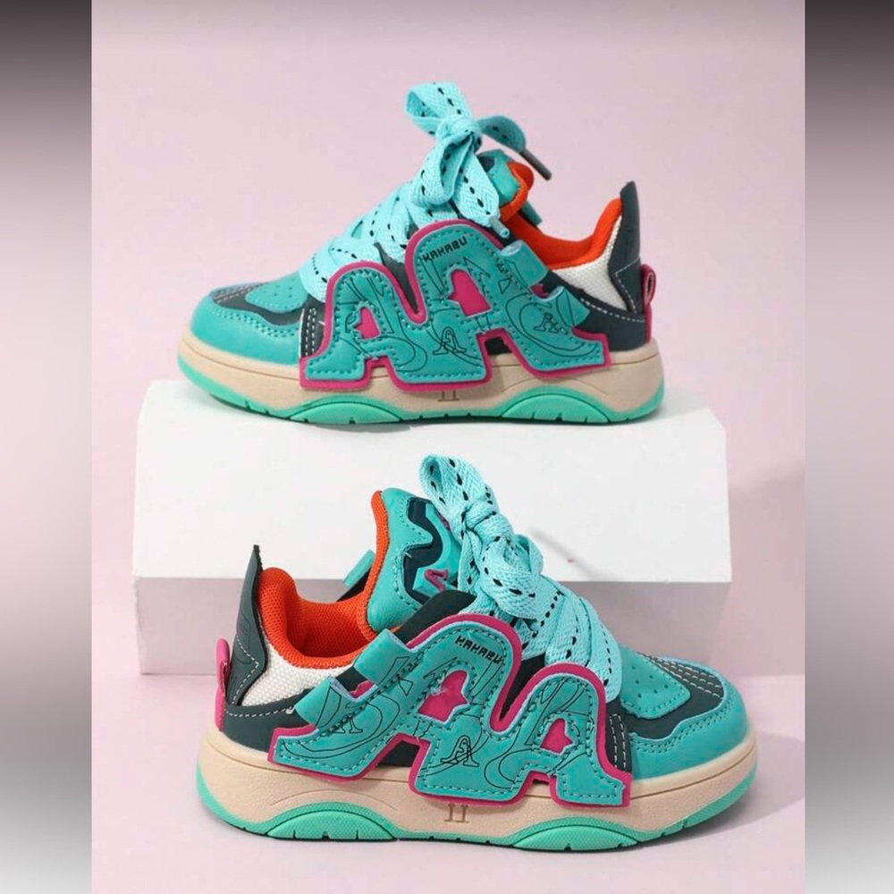 Size 1 Graffiti Non-slip Sneakers
